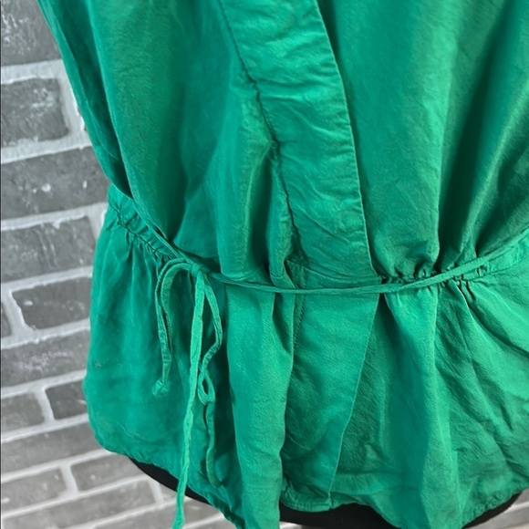 J. Crew Emerald Green Faux Wrap Peplum Blouse Size 10 Flutter Sleeve V-Neck - Picture 9 of 15